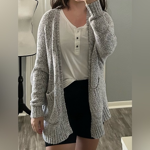 Hollister Sweaters - Hollister Heathered Gray Slouchy Oversized Cardigan Size XS